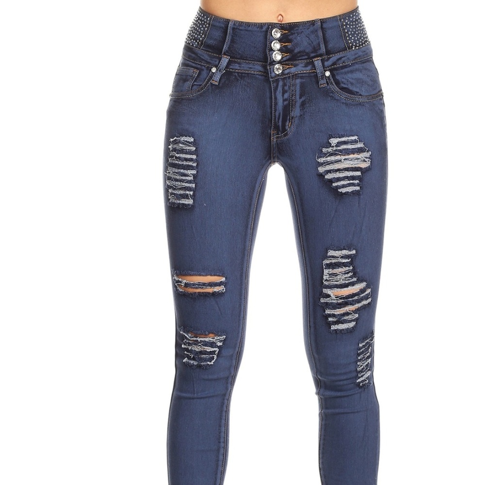 Colombian Style Distressed Jeans